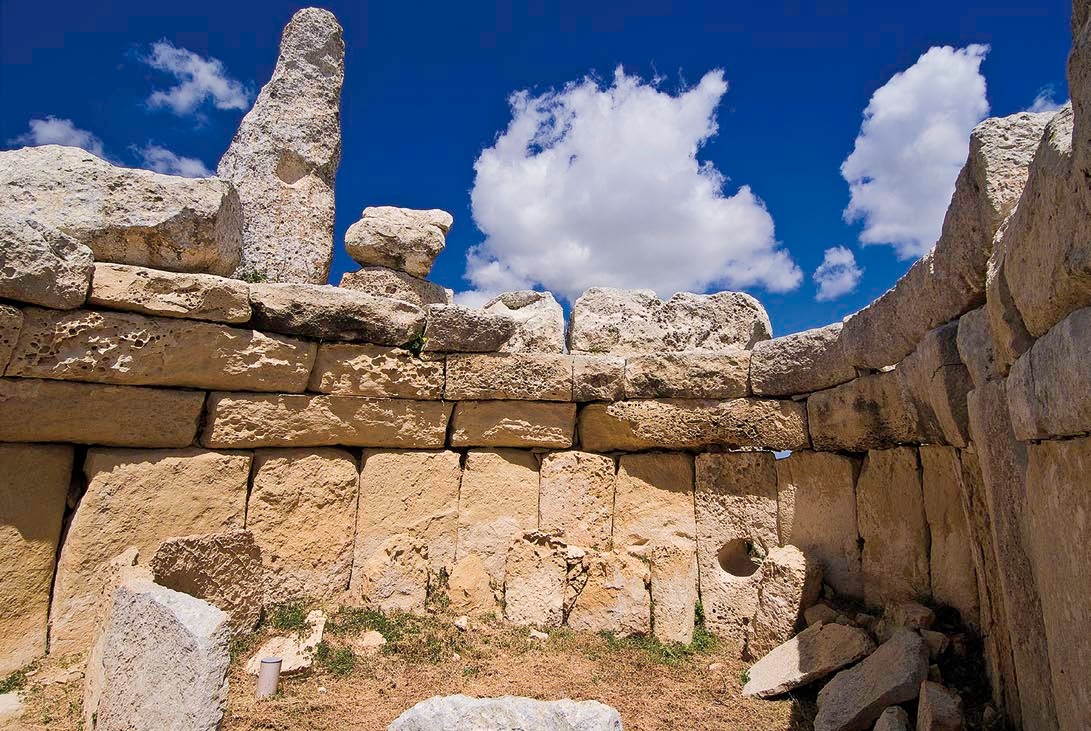 Corbelled wall Hagar Qim Temples